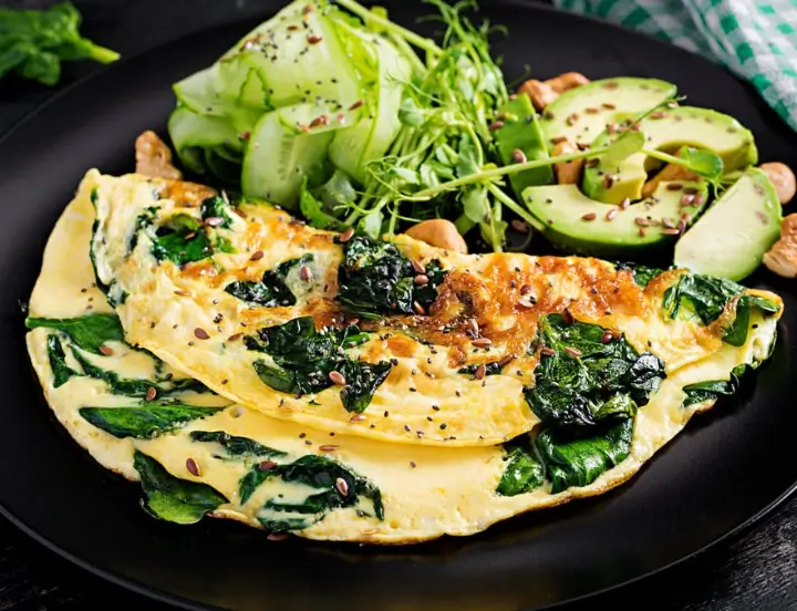 omelete de claras com espinafre