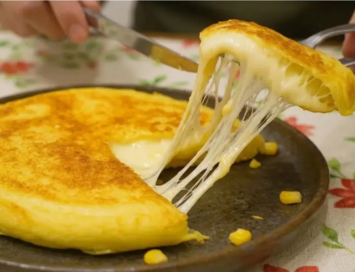 🏆🥦 Pão de Queijo Fit de Frigideira: A Delícia Saudável que Você Esperava! 🧀✨